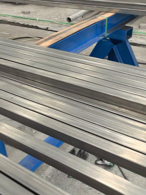 304不锈钢方管的理论重量计算公式是什么?哪位了解? 304不锈钢方管的理论重量计算公式是什么?哪位了解?